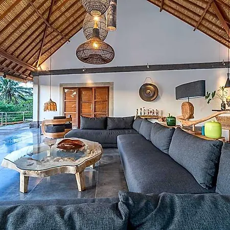 Villa Themma Jungle - Sumptuous 3Br Luxury Villa With Majestic Jungle View In North Of Ubud