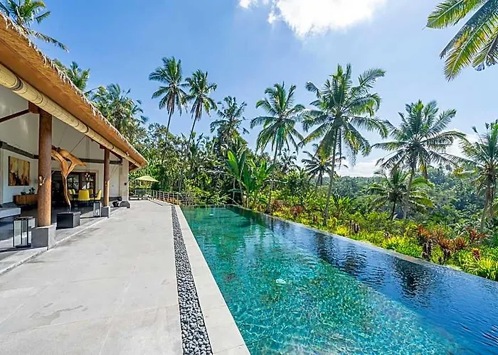 ホテル Themma Jungle - Sumptuous 3br Luxury With Majestic Jungle View In North Of Ubud
