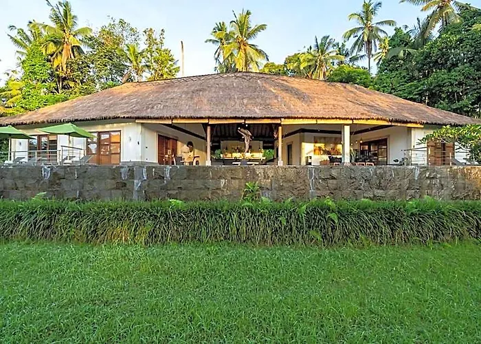Themma Jungle - Sumptuous 3br Luxury With Majestic Jungle View In North Of Ubud