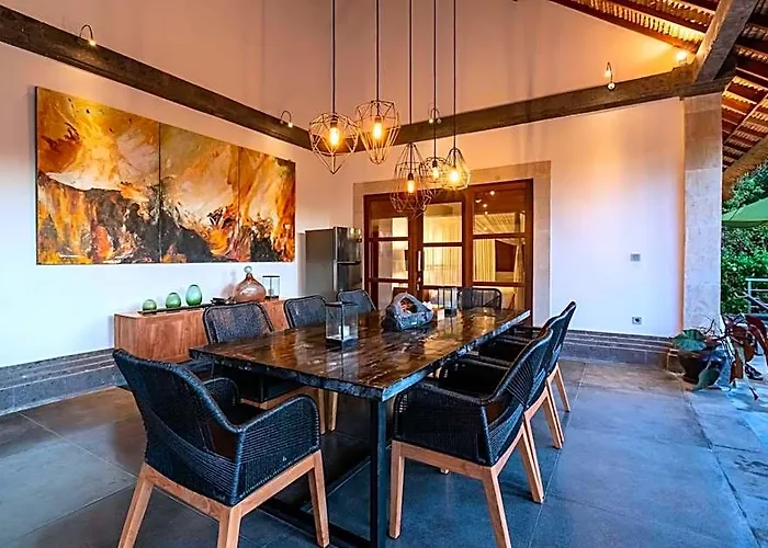 Themma Jungle - Sumptuous 3br Luxury With Majestic Jungle View In North Of Ubud