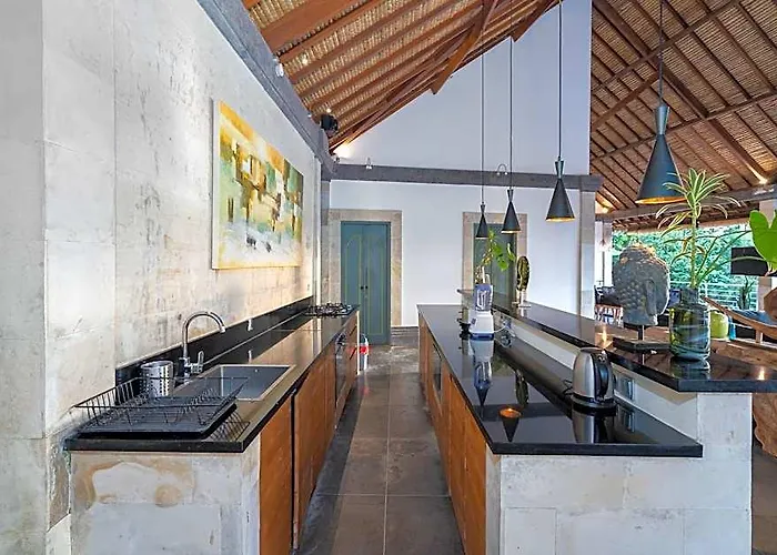 ホテル Themma Jungle - Sumptuous 3br Luxury With Majestic Jungle View In North Of Ubud