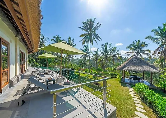 ホテル Themma Jungle - Sumptuous 3br Luxury With Majestic Jungle View In North Of Ubud