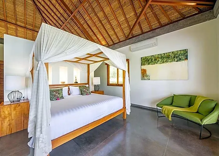 ホテル Themma Jungle - Sumptuous 3br Luxury With Majestic Jungle View In North Of Ubud バリ島