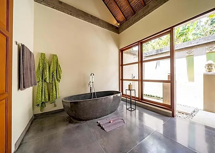 Themma Jungle - Sumptuous 3br Luxury With Majestic Jungle View In North Of Ubud ホテル 5*