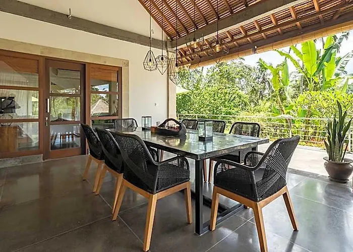 Themma Jungle - Sumptuous 3br Luxury With Majestic Jungle View In North Of Ubud